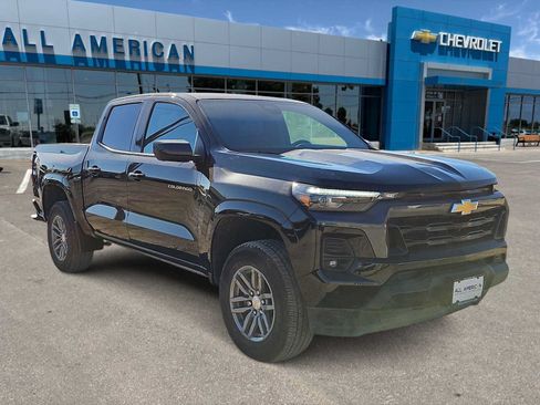 Used 2026 Chevrolet Colorado LT w/ LT Convenience Package RWD image 2