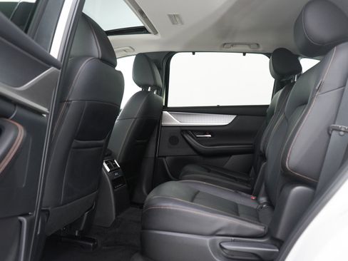 Certified 2024 MAZDA CX-90 3.3 Turbo w/ Preferred Plus image 20