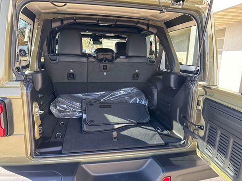 New 2026 Jeep Wrangler Unlimited Rubicon image 23