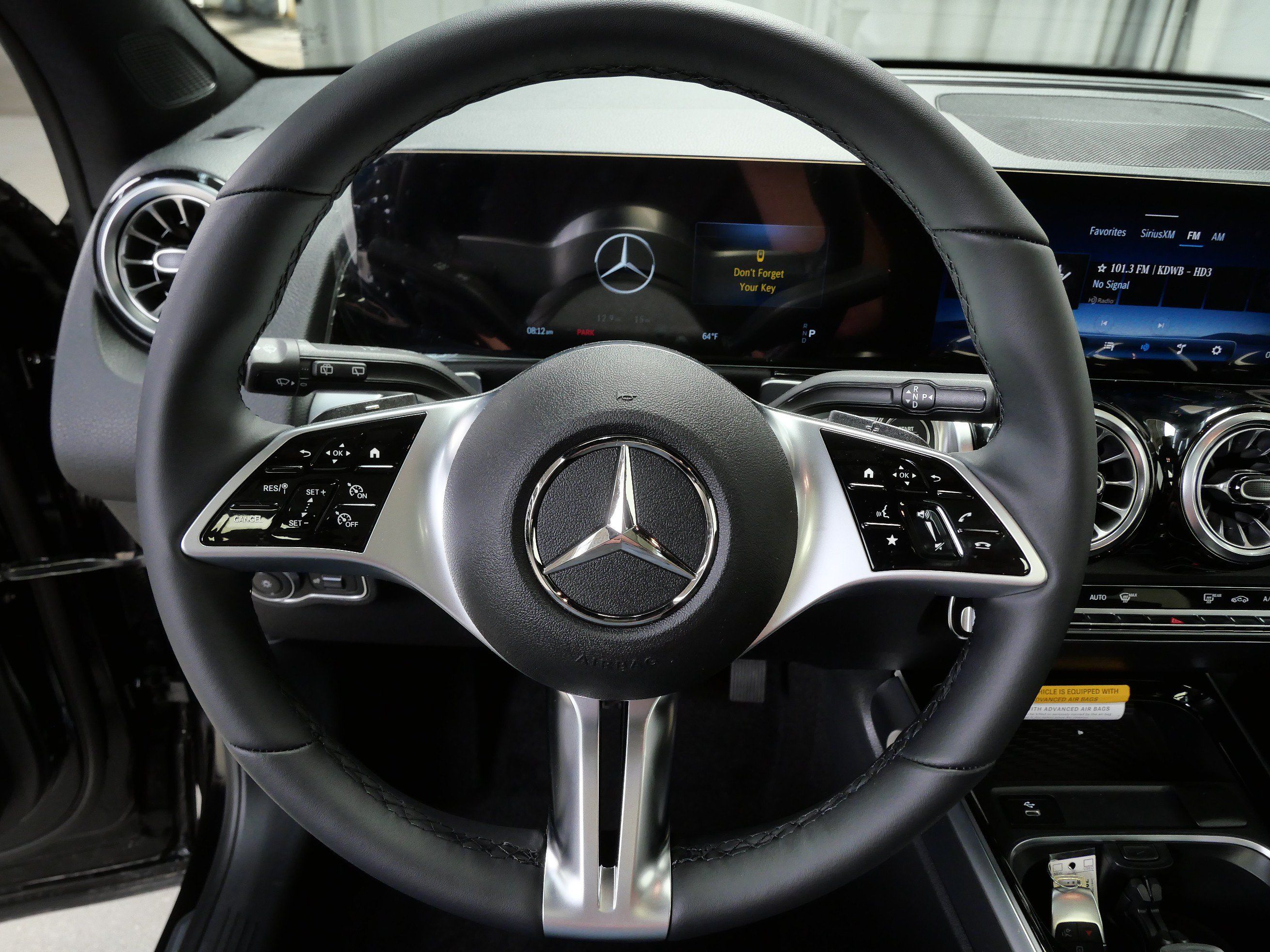 New 2026 Mercedes-Benz GLB 250 4MATIC image 12