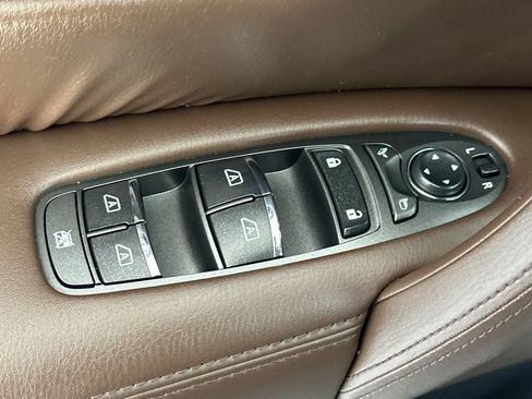 Used 2023 Nissan Armada Platinum w/ Captain's Chairs Package AWD/4WD image 12