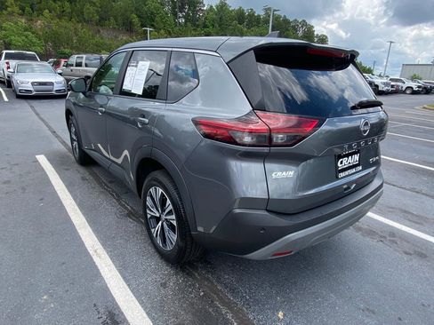 Used 2023 Nissan Rogue SV AWD/4WD image 5