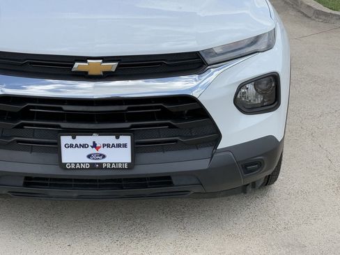 Used 2023 Chevrolet TrailBlazer LS FWD image 10