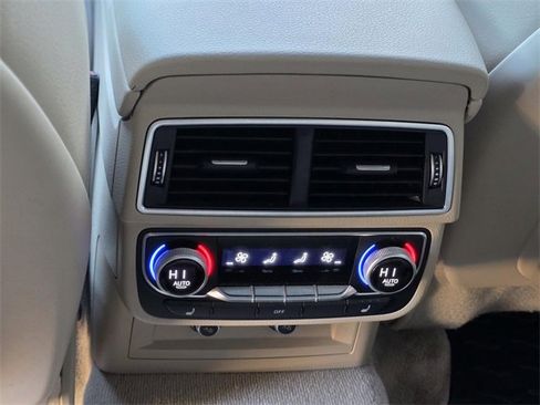 Used 2018 Audi Q7 3.0T Prestige image 11