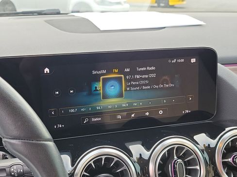 Used 2023 Mercedes-Benz GLA 250 image 24