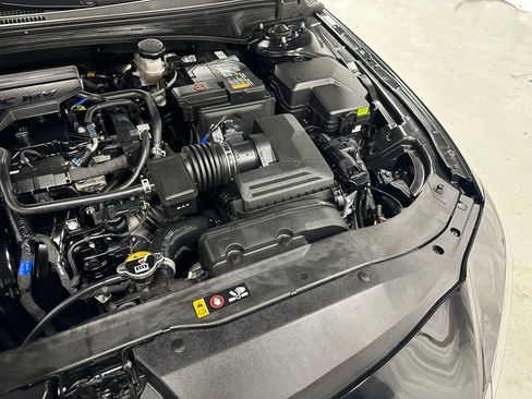 Used 2025 Hyundai Elantra Sport image 61