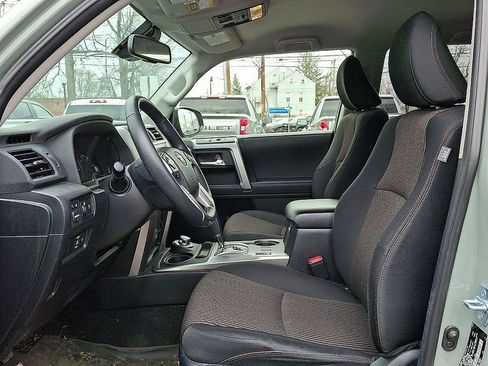 Used 2022 Toyota 4Runner Trail Special Edition AWD/4WD image 12