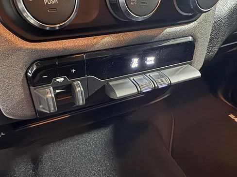 Used 2020 RAM 2500 Tradesman image 16