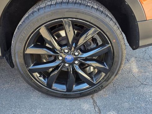 Used 2017 Ford Escape SE w/ Equipment Group 201A AWD/4WD image 55