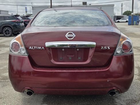 Used 2011 Nissan Altima 2.5 S w/ Convenience Pkg FWD image 6