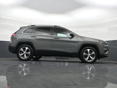 Used 2021 Jeep Cherokee Limited AWD/4WD image 36