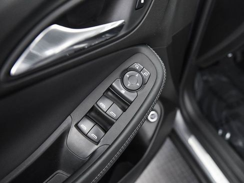 Used 2021 Buick Encore GX Select w/ Advanced Technology Package image 12