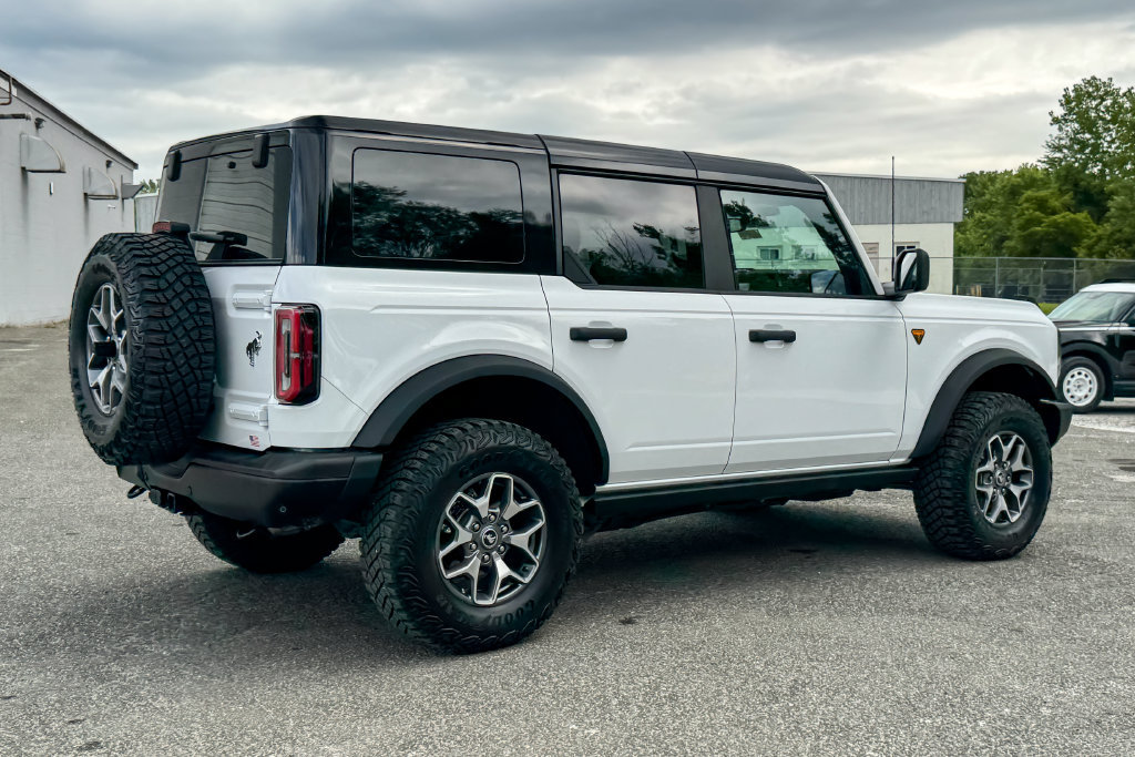 Certified 2025 Ford Bronco Badlands AWD/4WD image 3