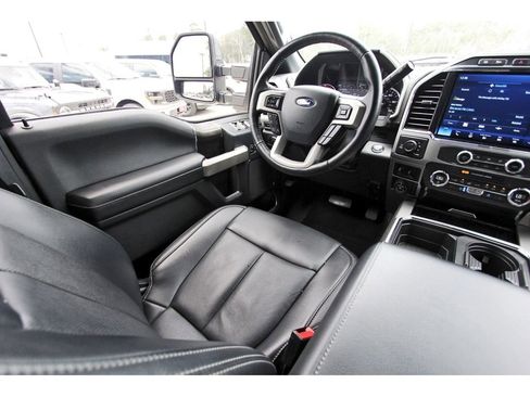 Used 2022 Ford F250 Lariat w/ Tremor Off-Road Package AWD/4WD image 11