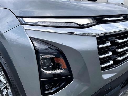 Used 2025 Chevrolet Equinox LT w/ Convenience Package II image 30