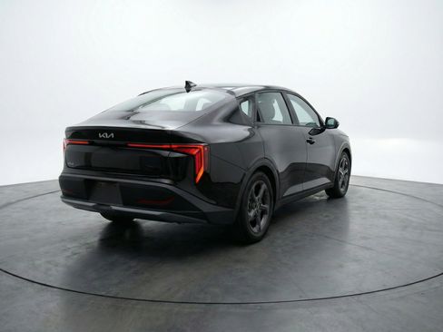Used 2025 Kia K4 LXS image 9