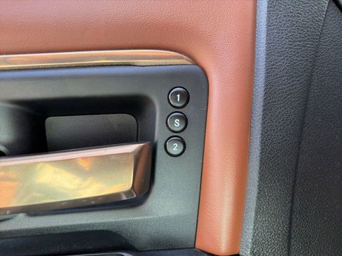 Used 2023 RAM 2500 Limited image 37