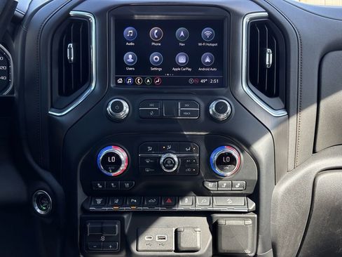 Used 2022 GMC Sierra 2500 AT4 w/ AT4 Premium Plus Package image 46