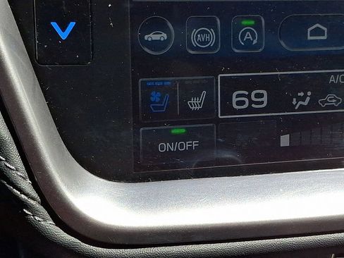 Used 2023 Subaru Outback Touring XT AWD/4WD image 27