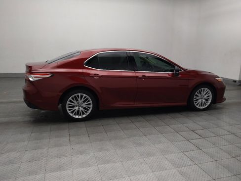 Used 2018 Toyota Camry XLE FWD image 10