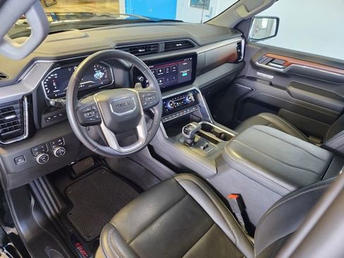 Used 2023 GMC Sierra 1500 Denali w/ Denali Reserve Package AWD/4WD image 11