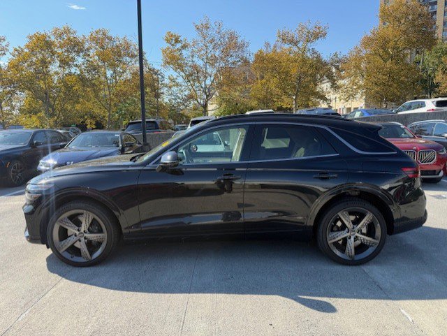 Used 2025 Genesis GV70 3.5T Sport w/ Sport Advanced Package AWD/4WD image 5