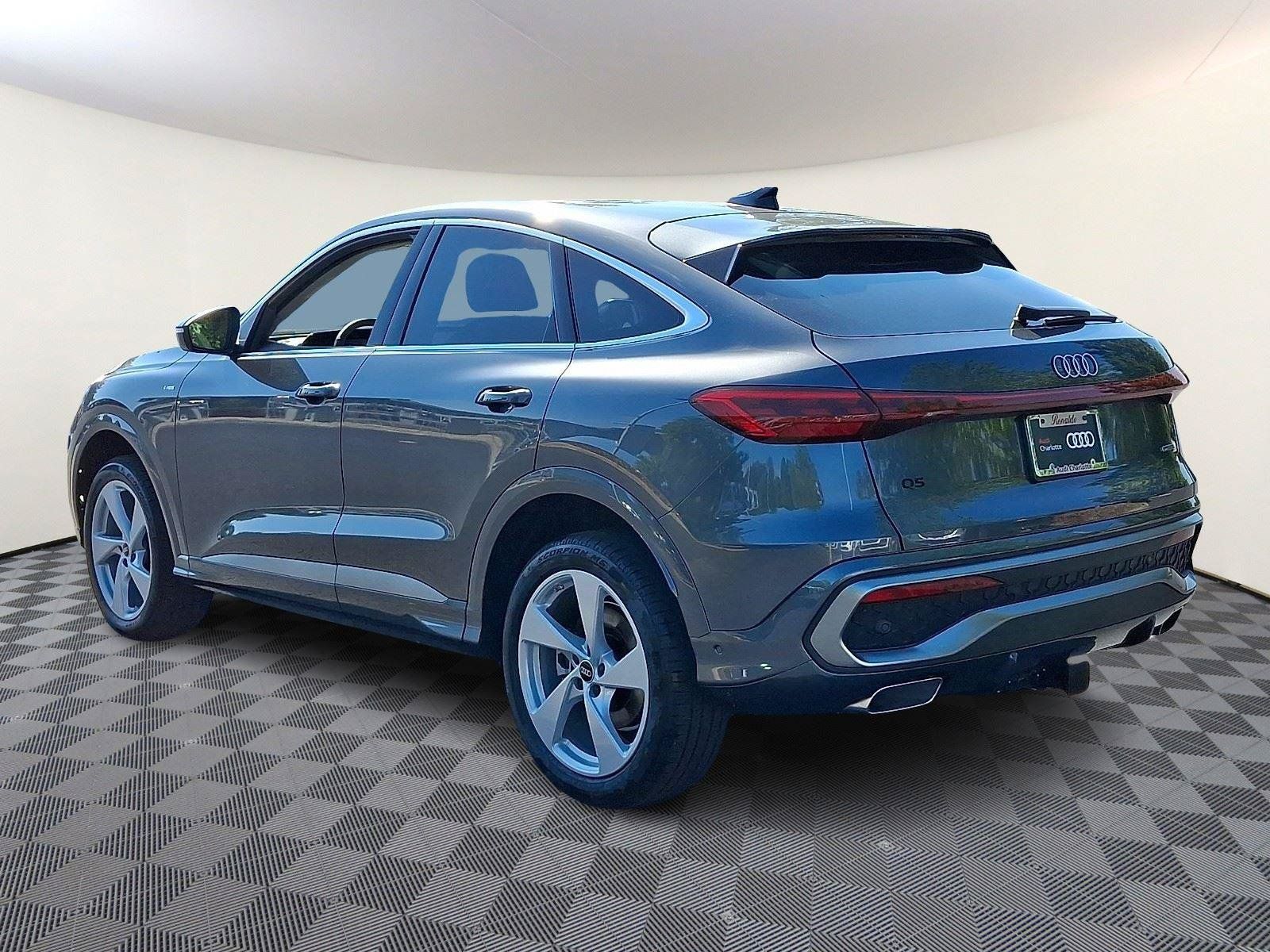 New 2026 Audi Q5 Premium Plus AWD/4WD image 4
