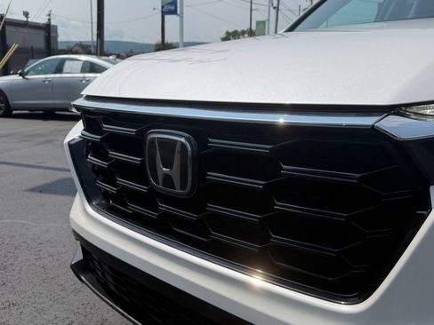 Used 2024 Honda CR-V EX image 9