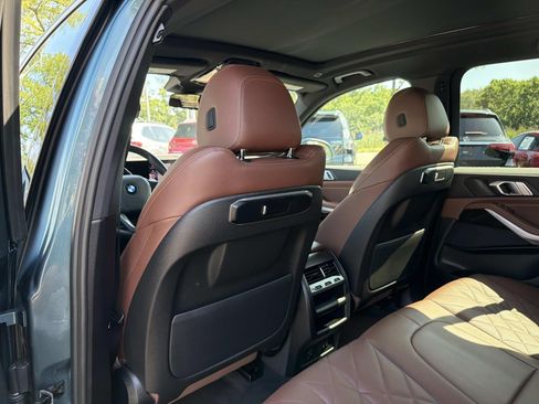 Used 2024 BMW X5 xDrive40i AWD/4WD image 12