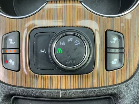 Used 2023 GMC Acadia SLE w/ Driver Convenience Package image 39