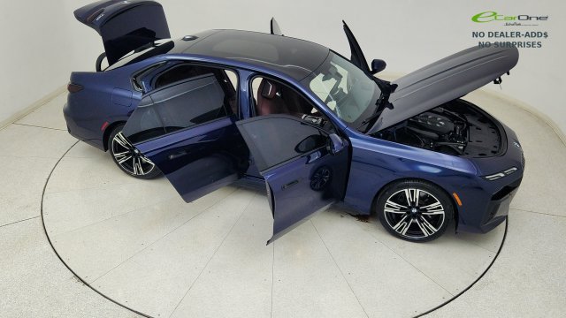 Used 2023 BMW 760i xDrive AWD/4WD image 84