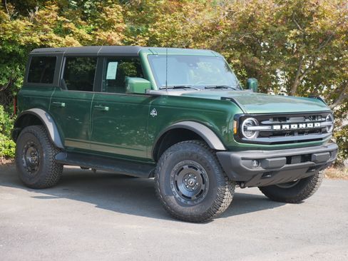 New 2025 Ford Bronco Outer Banks w/ Sasquatch Package image 32