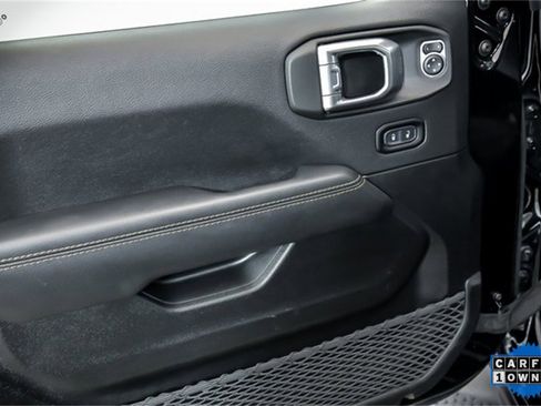 Used 2022 Jeep Wrangler Unlimited Sahara image 8