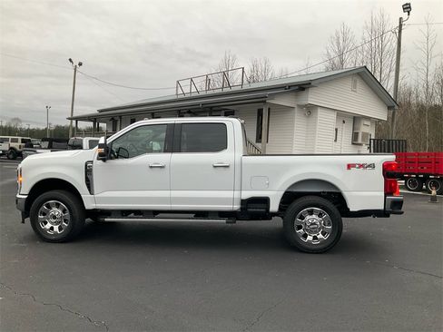 New 2026 Ford F250 Lariat w/ Chrome Package image 8