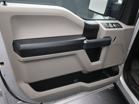 Used 2019 Ford F150 XL w/ Equipment Group 101A Mid image 6