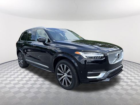Used 2023 Volvo XC90 B6 Plus w/ Protection Package AWD/4WD image 3