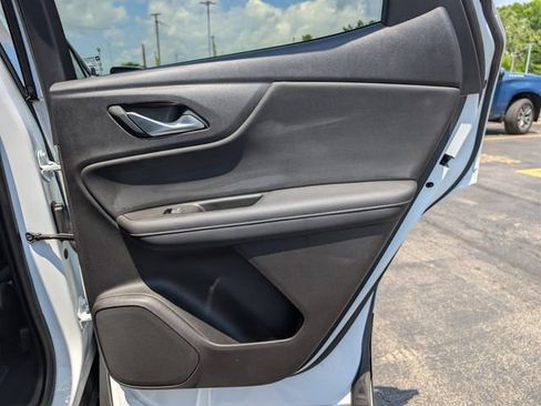 Used 2024 Chevrolet Blazer LT w/ Convenience Package FWD image 18