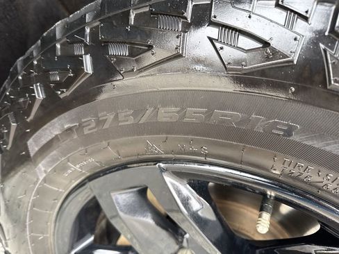 Used 2024 Chevrolet Silverado 1500 LT Trail Boss w/ Convenience Package II image 35