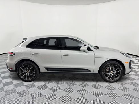 Certified 2023 Porsche Macan AWD/4WD image 8
