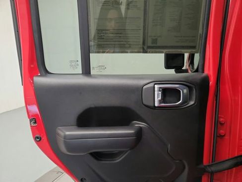 Used 2021 Jeep Wrangler Unlimited Sport AWD/4WD image 28