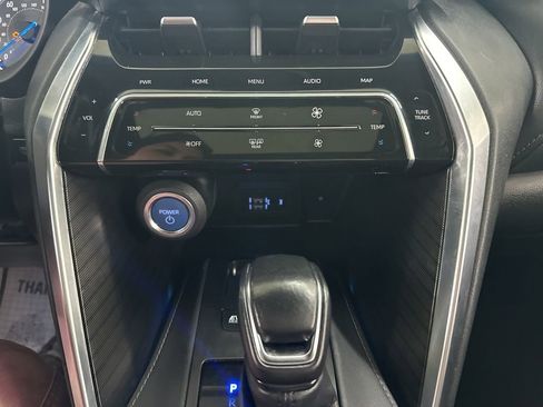 Used 2021 Toyota Venza Limited w/ Advanced Technology Package image 42