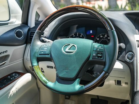 Used 2011 Lexus RX 350 2WD w/ Premium Pkg image 14