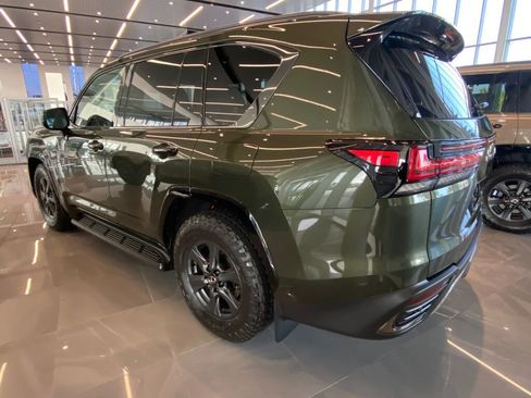 New 2025 Lexus LX 700h Overtrail image 2