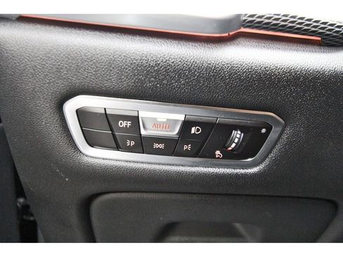 Used 2022 BMW X5 M50i image 19