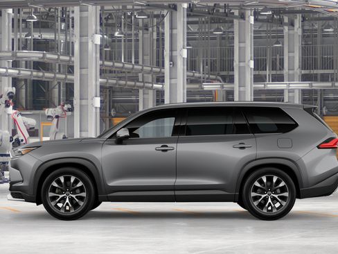 New 2026 Toyota Grand Highlander AWD Hybrid image 4
