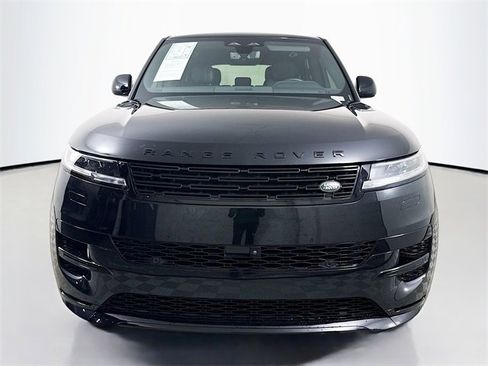 Used 2025 Land Rover Range Rover Sport Dynamic SE image 2