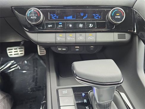 New 2025 Hyundai Elantra SEL image 19
