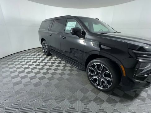 New 2026 Chevrolet Suburban RST w/ RST Capability Package image 69