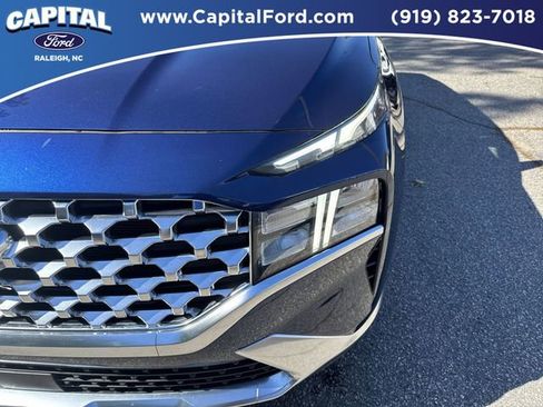 Used 2022 Hyundai Santa Fe SEL image 11