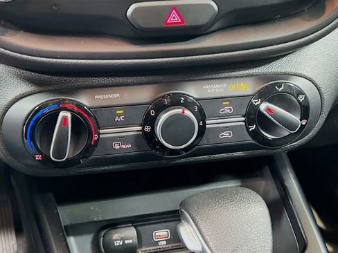 Certified 2022 Kia Soul LX image 15